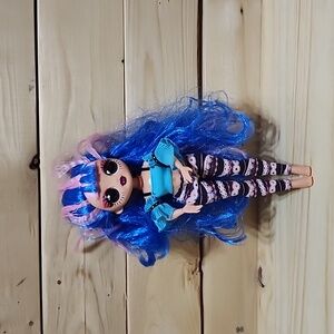 LOL Surprise OMG Queens Prism Doll 9in